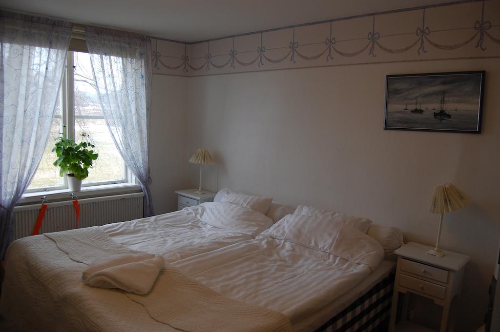 Tullgarns Vardshus Bed and Breakfast Vagnhärad Δωμάτιο φωτογραφία