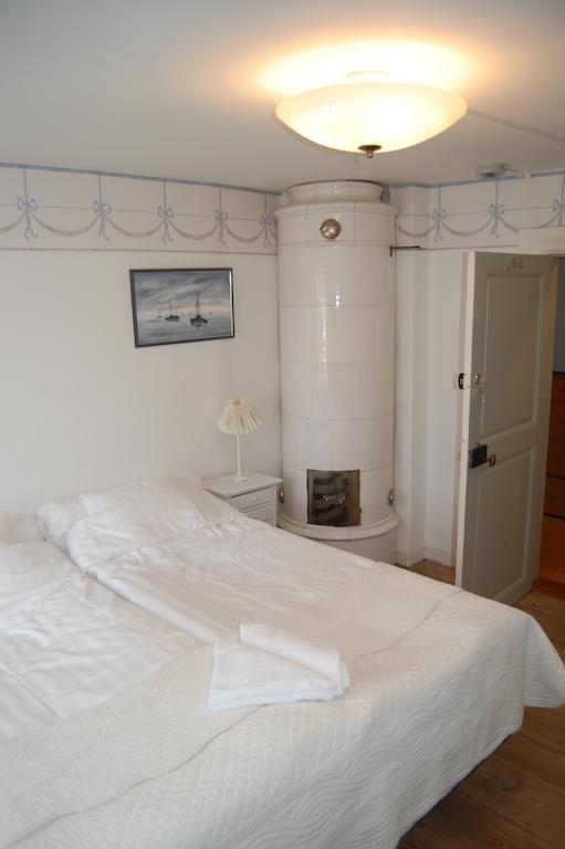 Tullgarns Vardshus Bed and Breakfast Vagnhärad Δωμάτιο φωτογραφία